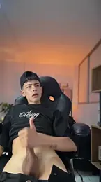 Sebastian_Reed — Stripchat stream photo (Mar 2026)