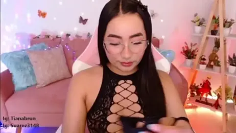 Zara_uwu_ — Stripchat stream photo (Nov 2023)