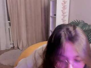 adellanaecker — Camsoda stream photo (Apr 2026)