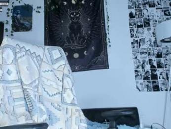 mollycemma — вебкам-модель онлайн на chaturbate