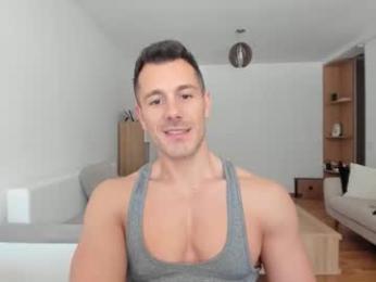 roberto4ever — вебкам-модель онлайн на chaturbate