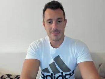 roberto4ever — вебкам-модель онлайн на chaturbate