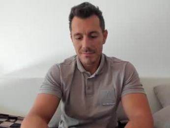 roberto4ever — вебкам-модель онлайн на chaturbate