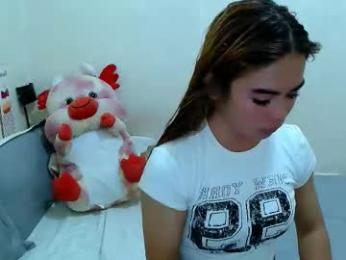 mikhayla_and_zeus_room — Chaturbate stream photo (Feb 2026)