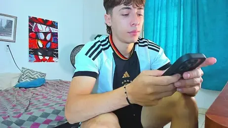 AlessandroDybala — вебкам-модель онлайн на stripchat