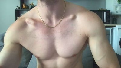 kenzo842 — вебкам-модель онлайн на cam4