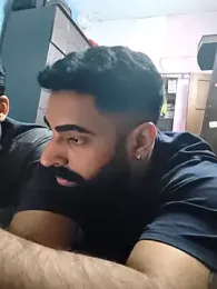 moustache72 — вебкам-модель онлайн на stripchat