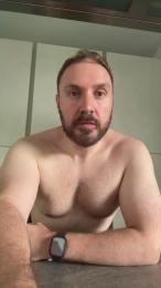 ItalianBear88 — вебкам-модель онлайн на cam4