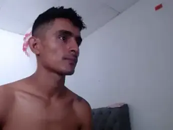 maria_and_angel — Stripchat stream photo (May 2025)