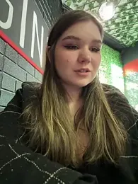 PumaShyXD — вебкам-модель онлайн на stripchat