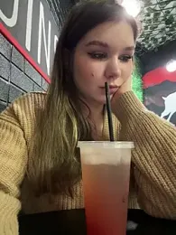 PumaShyXD — вебкам-модель онлайн на stripchat