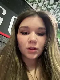 PumaShyXD — вебкам-модель онлайн на stripchat