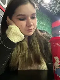 PumaShyXD — вебкам-модель онлайн на stripchat