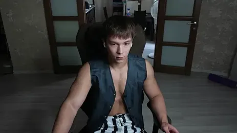 KoreanIdol — вебкам-модель онлайн на stripchat