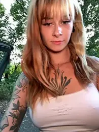 SallyDinosaur — вебкам-модель онлайн на stripchat