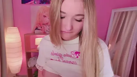 milaa_sun — Stripchat stream photo (Mar 2026)