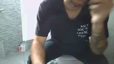 MaximoValente — Cam4 stream photo (Apr 2025)