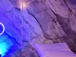 luna-issy — Camsoda stream photo (Aug 2026)