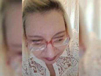 Vika211 — Bongacams stream photo (Mar 2026)