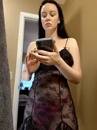 EVILYN — вебкам-модель онлайн на stripchat