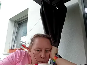 Jahudka47 — Stripchat stream photo (Apr 2026)