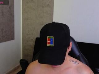 Ahiezer — вебкам-модель онлайн на flirt4free