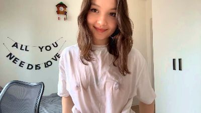 LeannaBanchero — Cam4 stream photo (Apr 2026)