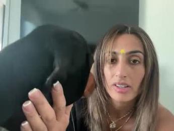 camiliakxoxo — вебкам-модель онлайн на chaturbate