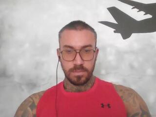 Lucias Crawford — вебкам-модель онлайн на flirt4free