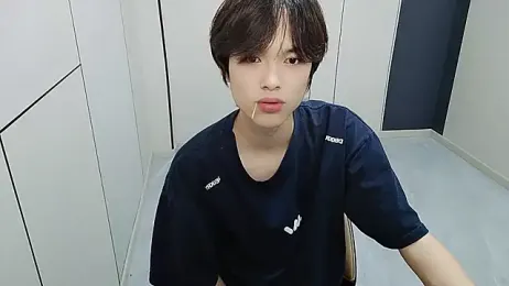 T2028T — Stripchat stream photo (Aug 2026)