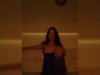 JenyaKR — вебкам-модель онлайн на bongacams