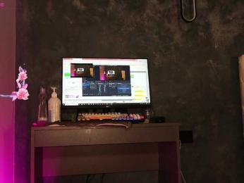 Koketka — вебкам-модель онлайн на bongacams