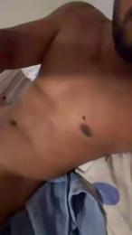 Moreno232323 — вебкам-модель онлайн на cam4