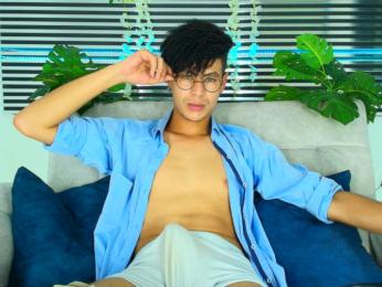 ThiagoSaenns — вебкам-модель онлайн на livejasmin