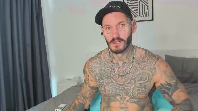 Lucasexclusive1 — Cam4 stream photo (Apr 2026)