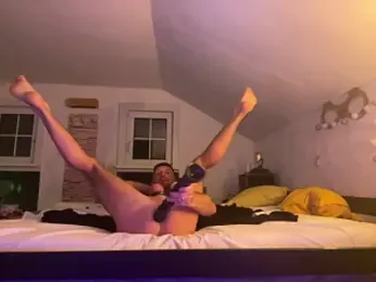 FFistPig69 — вебкам-модель онлайн на stripchat