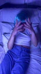 Lilli_rou — Cam4 stream photo (Apr 2026)