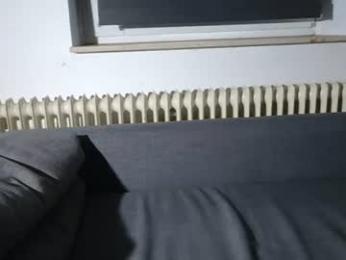 hottieselly — вебкам-модель онлайн на chaturbate