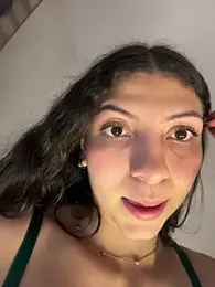 arieel__722 — вебкам-модель онлайн на stripchat