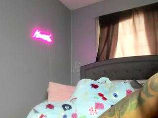 charlie3x215 — Camsoda stream photo (Mar 2026)