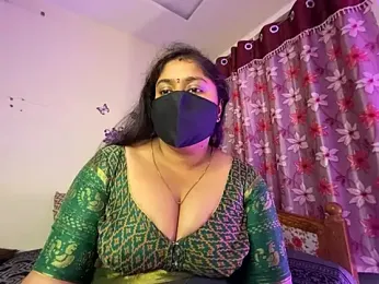LouleyRanii — Stripchat stream photo (Apr 2026)