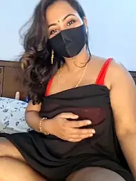 Bristy- — Stripchat stream photo (Feb 2026)