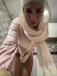 Darsha_Khemu — вебкам-модель онлайн на stripchat