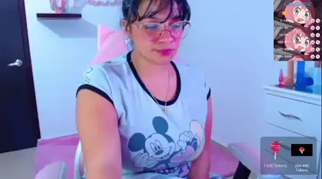 Vannessa__Shy — Stripchat stream photo (Nov 2023)