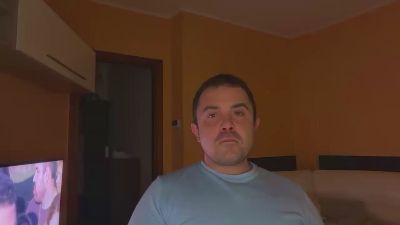 omarcala — вебкам-модель онлайн на cam4