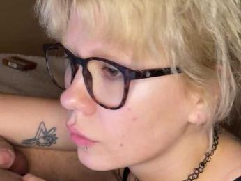 naughtylayla66 — вебкам-модель онлайн на bongacams