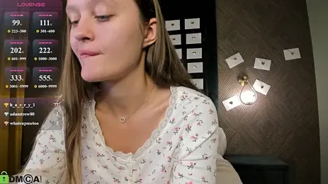 UliKopp — вебкам-модель онлайн на stripchat