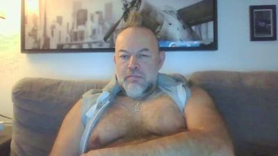 bear70s — Cam4 stream photo (Mar 2026)