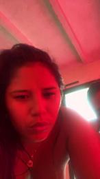 MyM_ — вебкам-модель онлайн на cam4