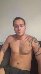 Dullboy — вебкам-модель онлайн на cam4